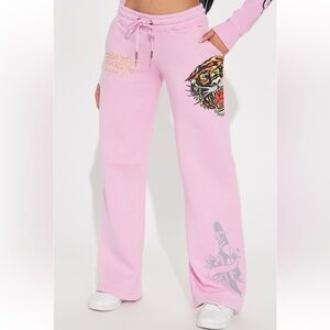 Rare NWT light pink Ed hardy sweatpants